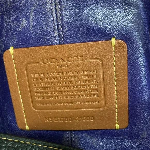 Coach Bandit Hobo with Tea Roses - Picture 9 of 13